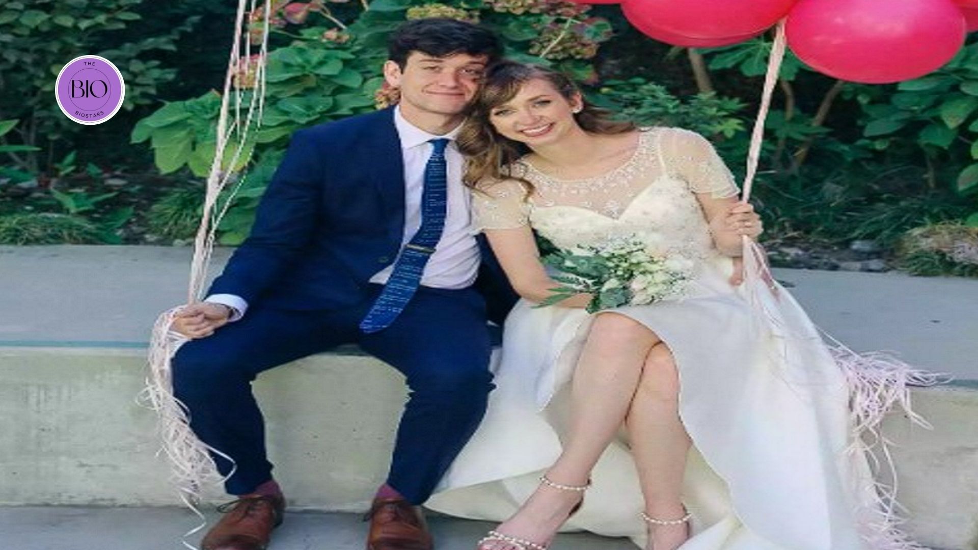 Lauren Lapkus with her husband Mike Castle
